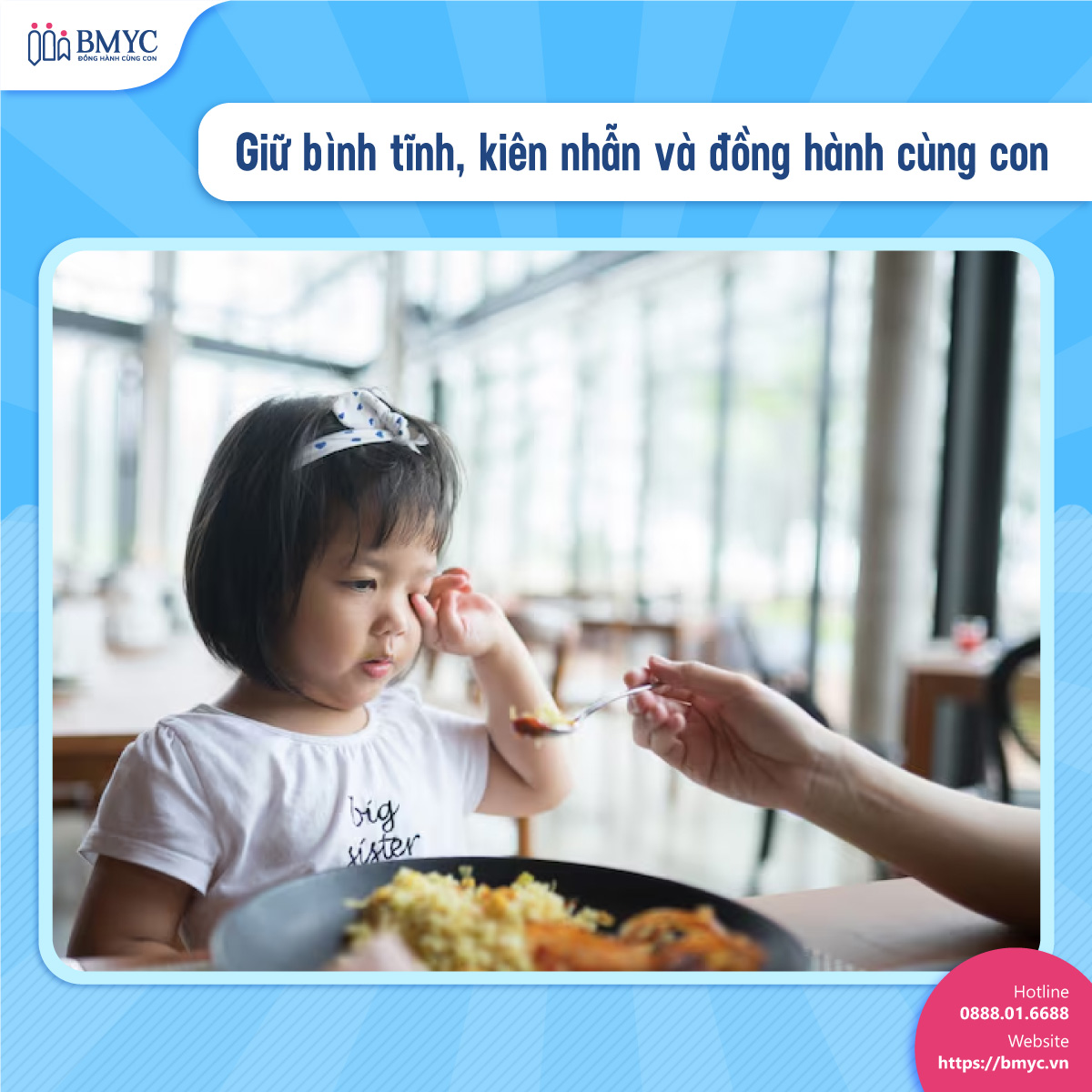 Cach-day-be-3-tuoi-tu-xuc-an....3 Giữ bình tĩnh, kiên nhẫn và đồng hành cùng con